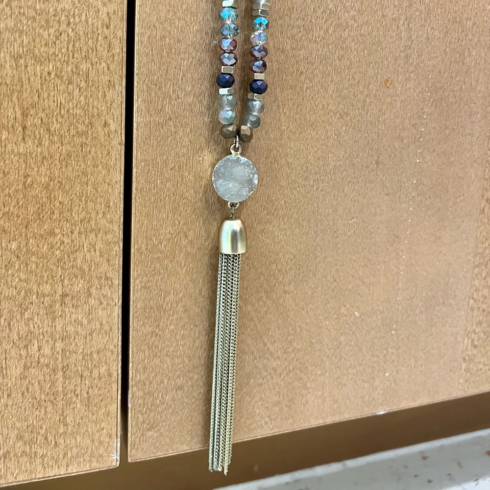 Long LOFT Necklace with Beads and geode